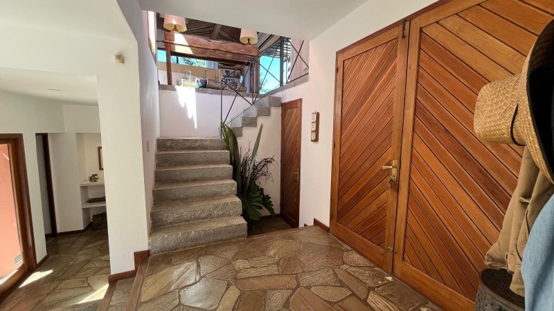 Increible casa en venta y alquiler en El Chorro a pasos del mar